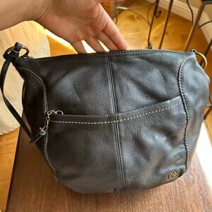 The Sak Black Soft Leather Handbag Shoulder Bag Purse Pebbled Leather Medium Bag